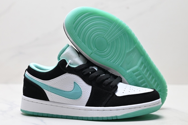 Women Jordan 1 Low 040